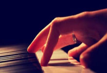 尤文图斯陷入困境，出局后球员情绪低落